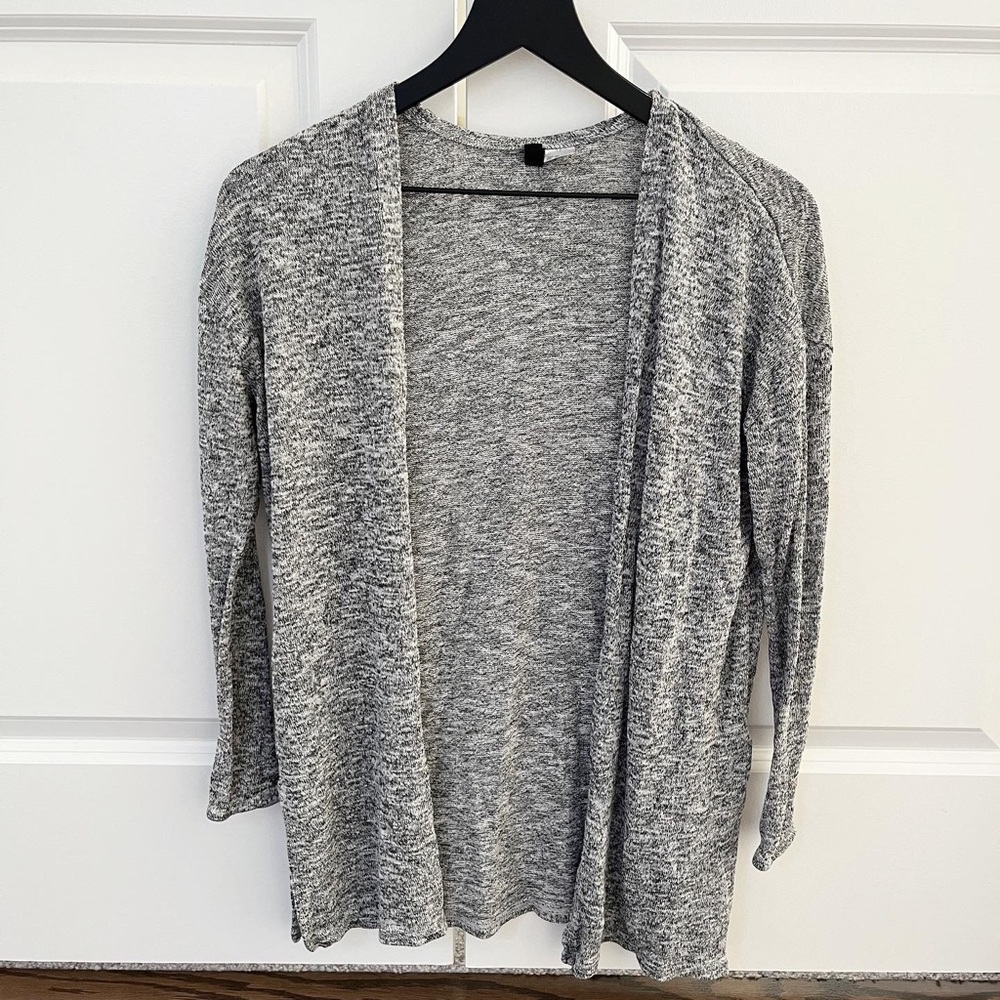 H&M grey cardigan sweater top